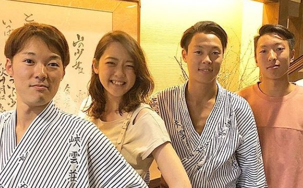 小林諭果と兄弟