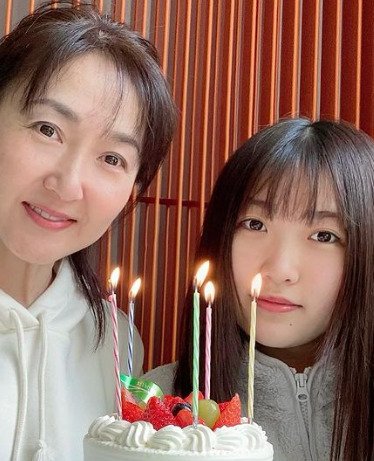 生稲晃子と娘の遥香