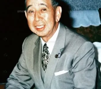 岸信介